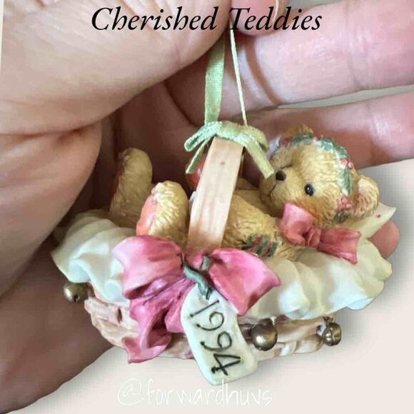 Enesco Cherished Teddies 1994 "Beary Christmas" Adorable Baby in Basket - Picture 5 of 10